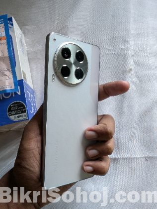Tecno Camon 30